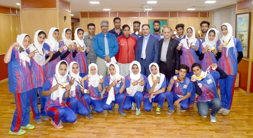 JKB Chairman awards cash prize to winning kayaking and canoeing playe… JKB Chairman awards cash prize to winning kayaking and canoeing playe…