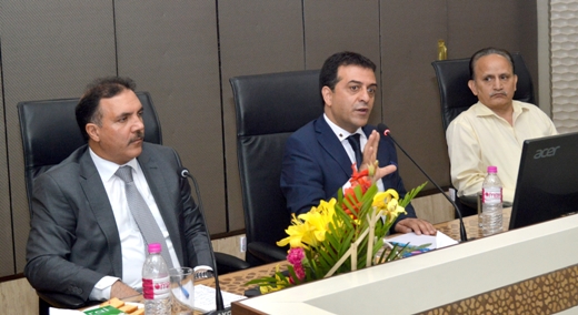 J&K Bank invites acclaimed motivational speaker Sofi Zahoor J&K Bank invites acclaimed motivational speaker Sofi Zahoor