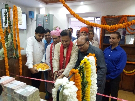 J&K Bank opens fresh currency counter at Vaishno Devi J&K Bank opens fresh currency counter at Vaishno Devi