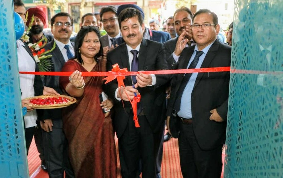 J&K Bank opens second branch in Agra, clocks first day business of… J&K Bank opens second branch in Agra, clocks first day business of…