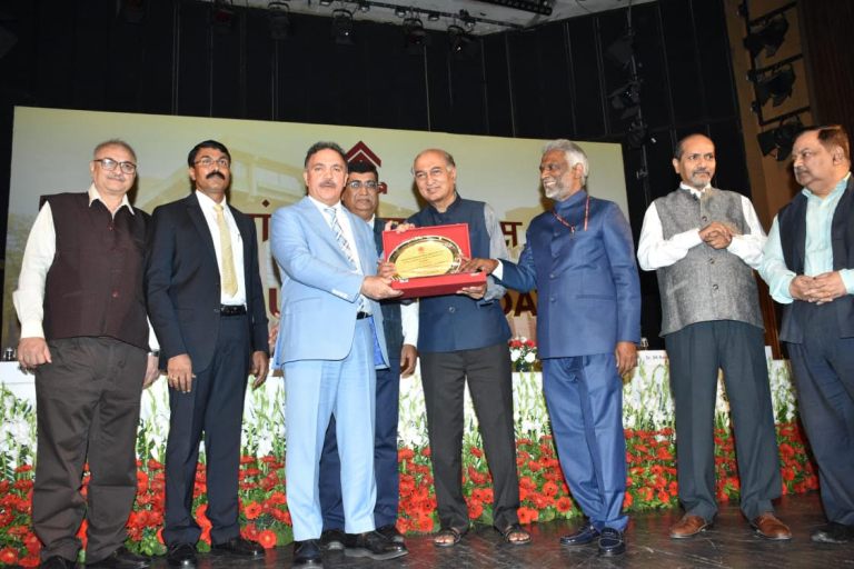 J&K Bank awarded by HUDCO for outstanding contribution in the Hous…
