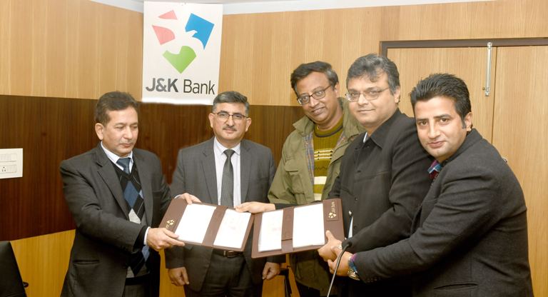 J&K Bank ties-up with Ashok Leyland