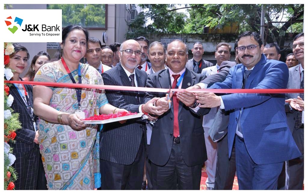 MD & CEO Baldev Prakash inaugurates J&K Bank's Bengaluru… MD & CEO Baldev Prakash inaugurates J&K Bank's Bengaluru…