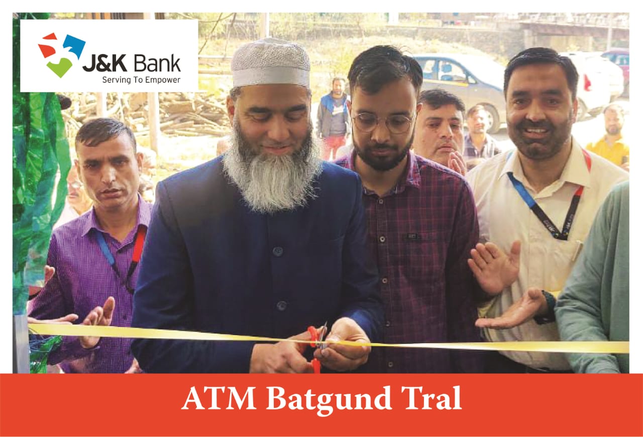 Batgund Tral gets J&K Bank ATM Batgund Tral gets J&K Bank ATM