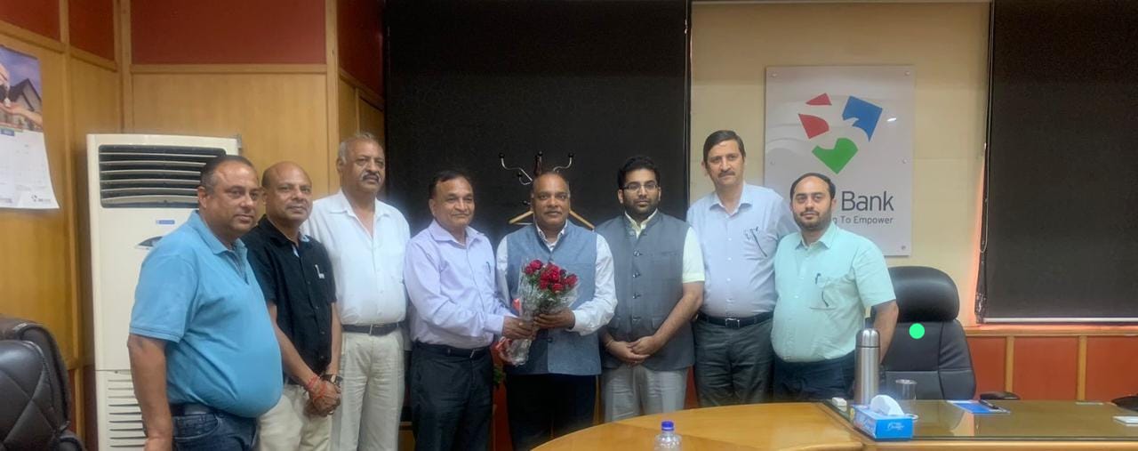 J&K Bank MD & CEO meets representatives of Bari Brahmana Indus… J&K Bank MD & CEO meets representatives of Bari Brahmana Indus…