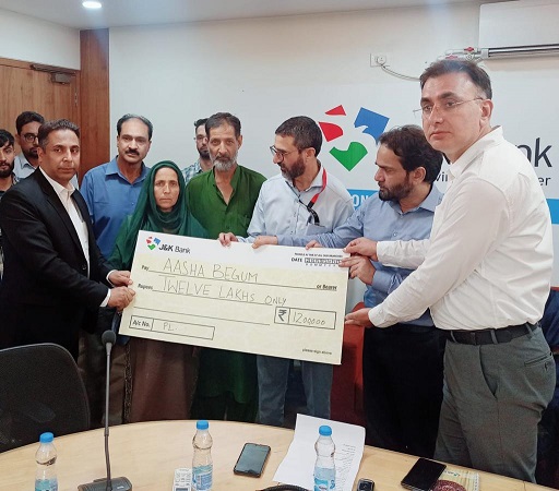 Families of J&K Bank customers relieved after timely settlement of… Families of J&K Bank customers relieved after timely settlement of…