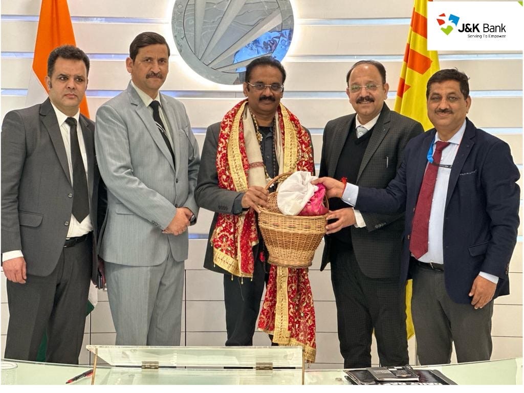 J&K Bank General Manager calls upon Chancellor Lovely Professional… J&K Bank General Manager calls upon Chancellor Lovely Professional…