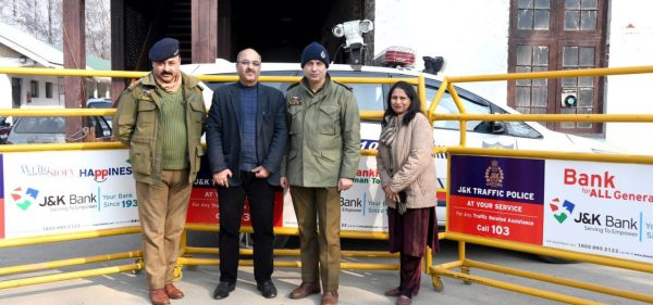 J&K Bank hands over barricades to Traffic Police for smooth vehicu… J&K Bank hands over barricades to Traffic Police for smooth vehicu…