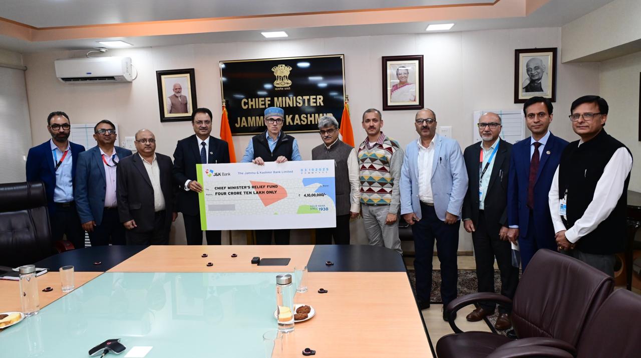 J&K Bank employees contribute Rs 4.10 Cr to CM's Relief Fund…
