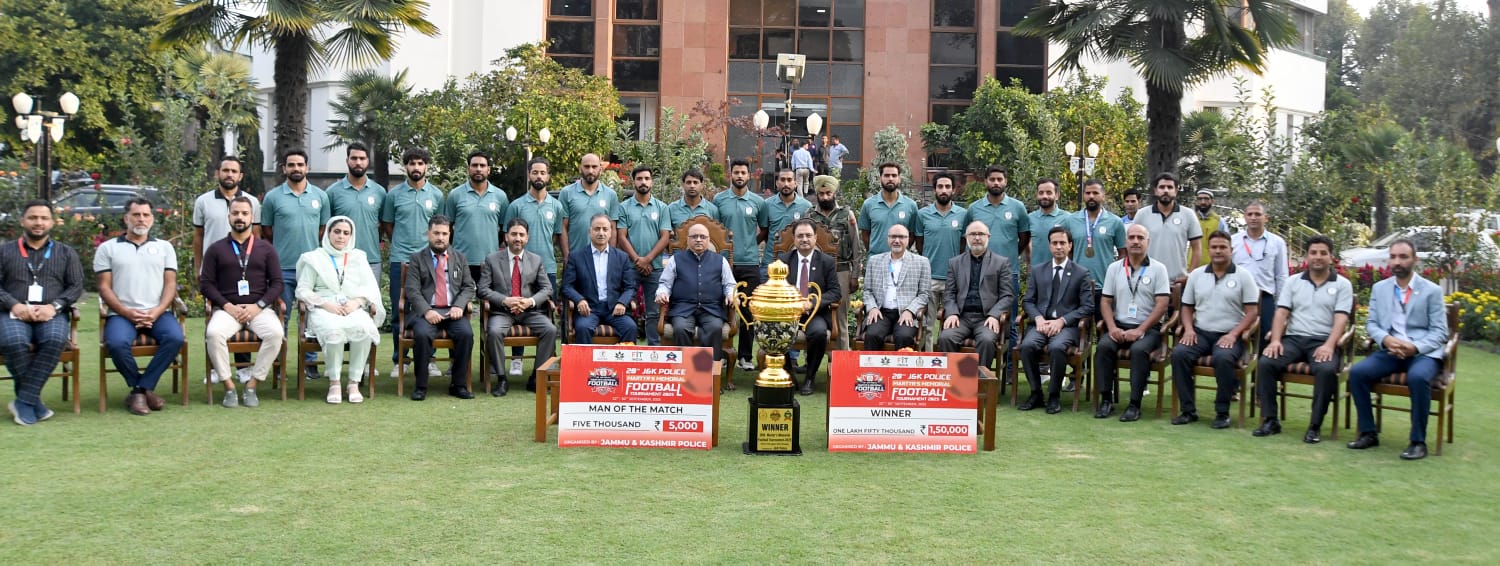 MD & CEO felicitates J&K Bank Team for winning 20th J&K Ma…